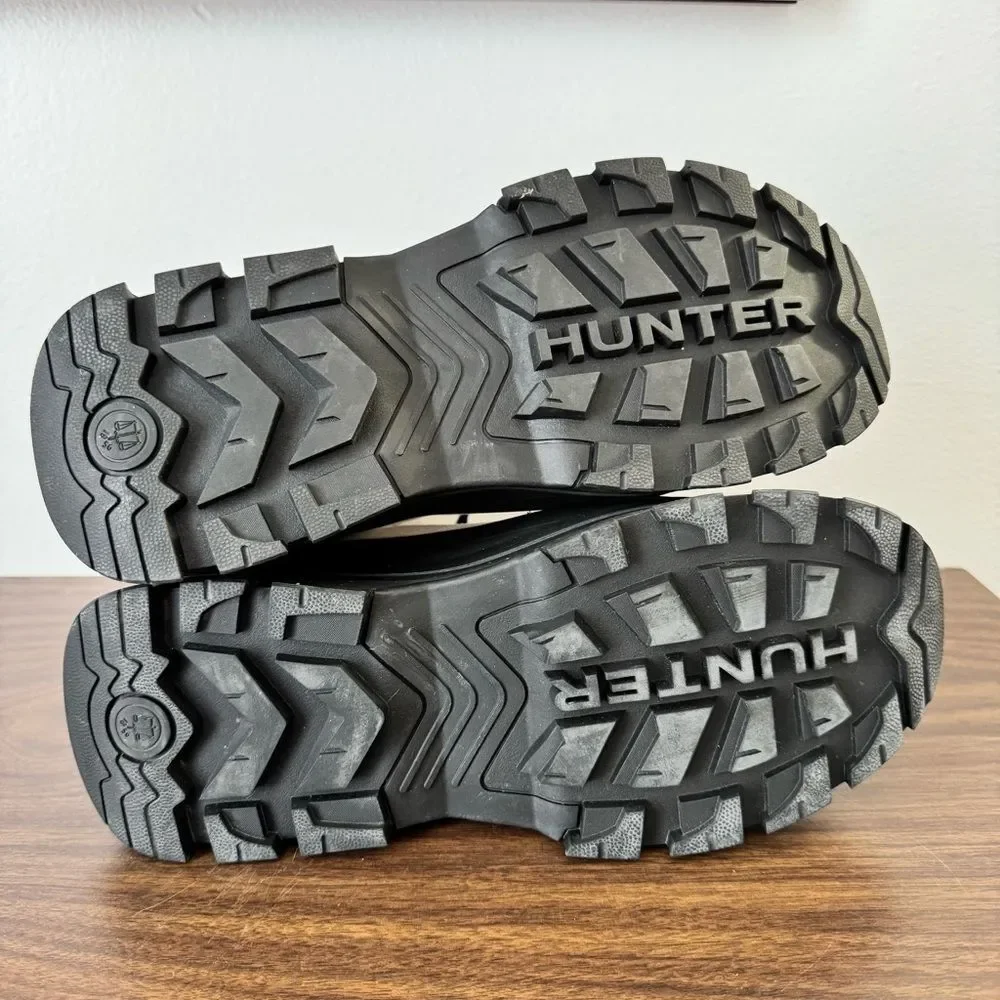 Hunter Explorer Desert Black and Cream Winter Boots